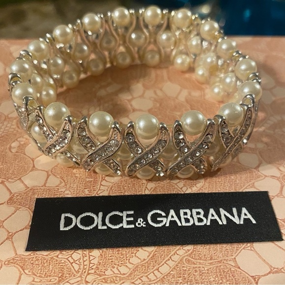 Faux Pearl & Crystal Bracelet. - Picture 3 of 5